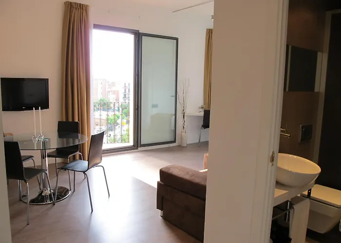 Barcelona4Seasons - Sagrada Familia Apartment