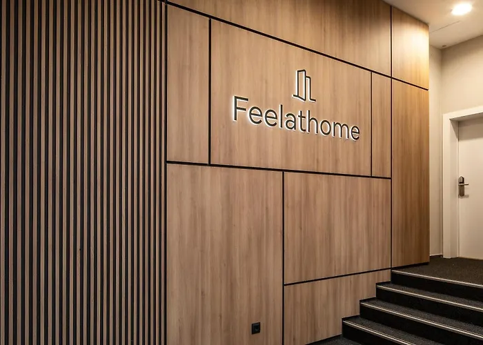 Feelathome Poblenou Beach Apartments Barcelona